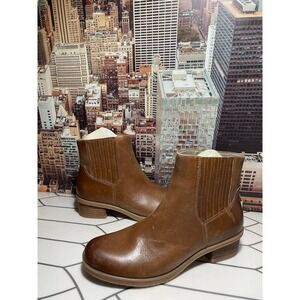 Dansko Women's Daisie Tan Waterproof Burnished Brown Boot Size 40 2931370300